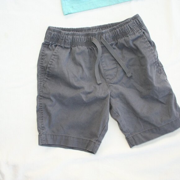 🦈 BOYS 4T SHARK TANK TOP & GRAY CANVAS SHORTS Sz 4/5 LOT KIDS PLAY CLOTHES - Picture 6 of 11